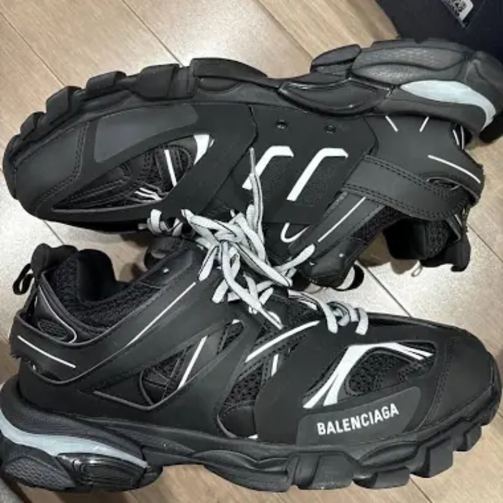 Balenciagas track runners 2021